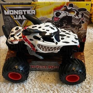 Monster Mutt Dalmatian Monster Jam 1:24 Kids Toy Truck - White & Black